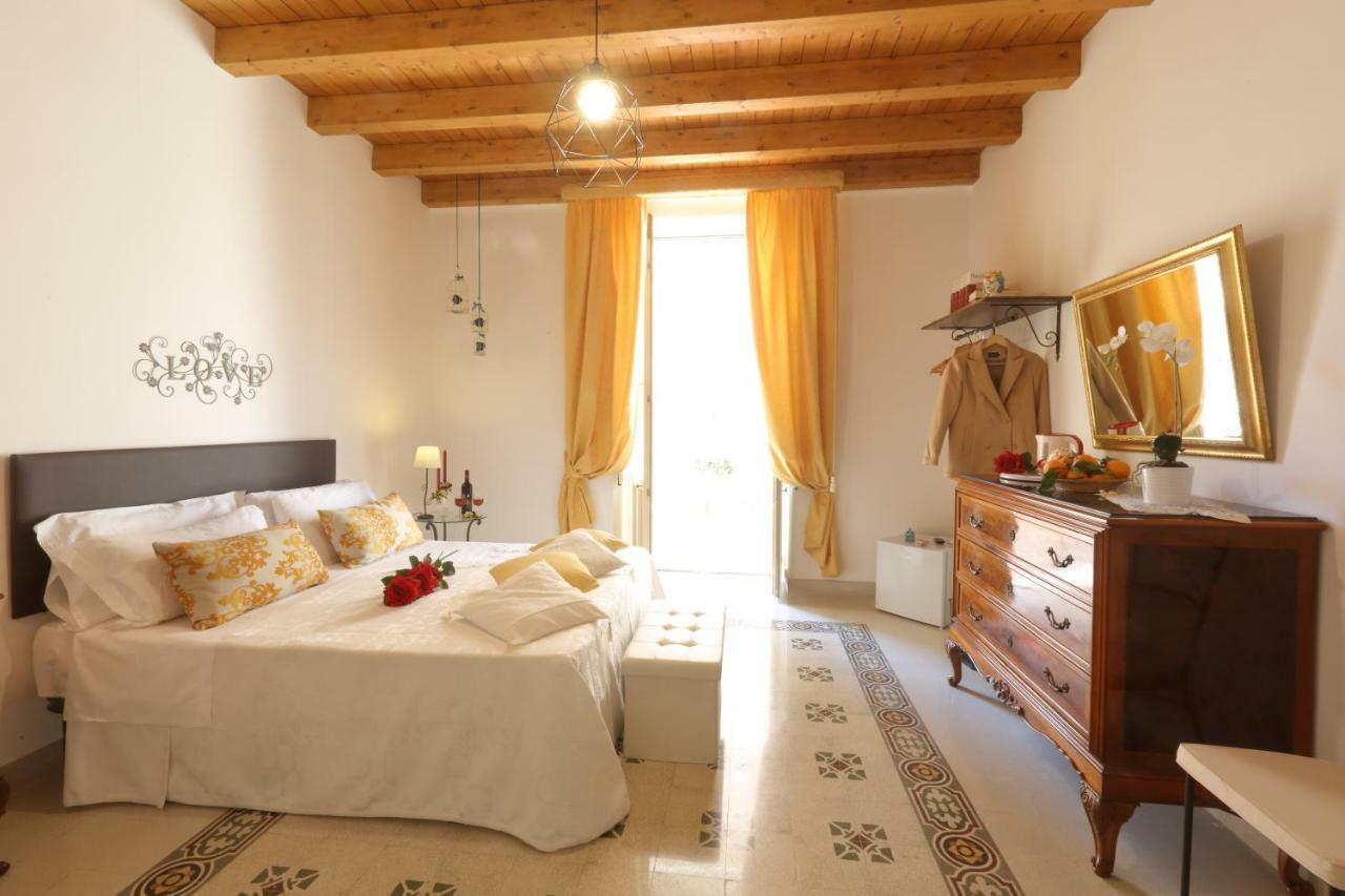 "Suliscenti" Dimora Siciliana B&B Avola Exterior foto