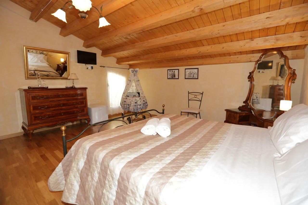 "Suliscenti" Dimora Siciliana B&B Avola Exterior foto